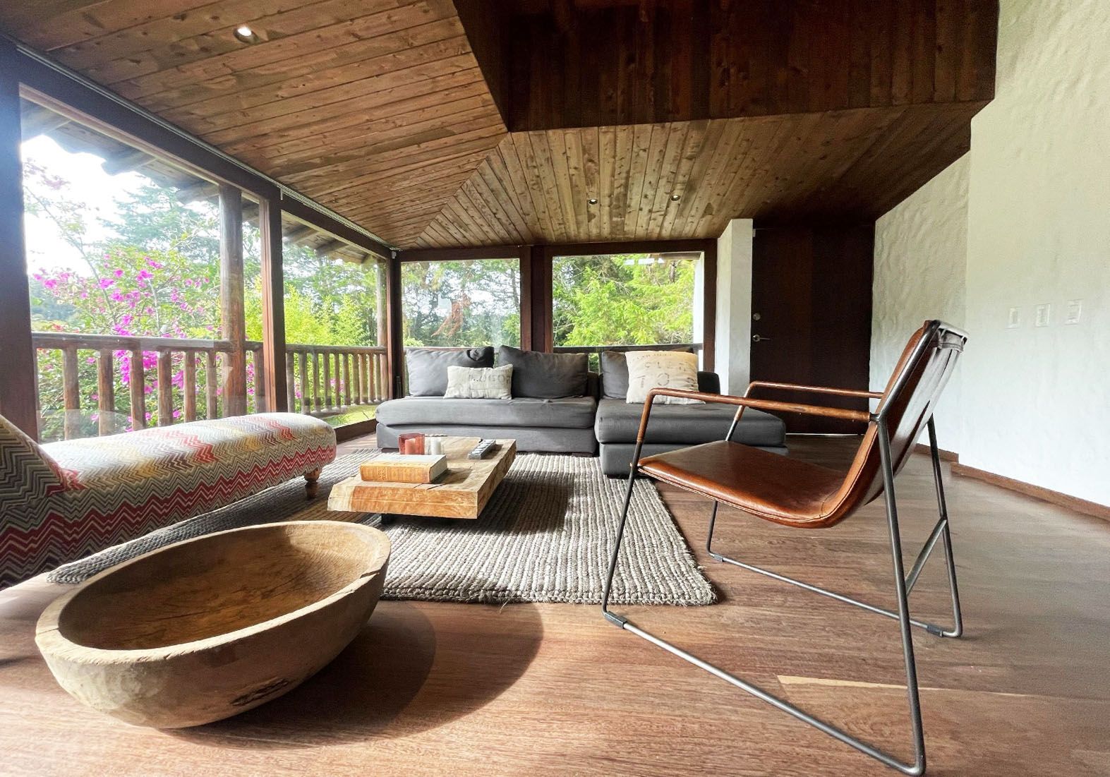 Casa en venta Antioquia Guarne Guarne 250 m2 Habitaciones 3 Baños 4 Garajes 4 Precio $1400000000