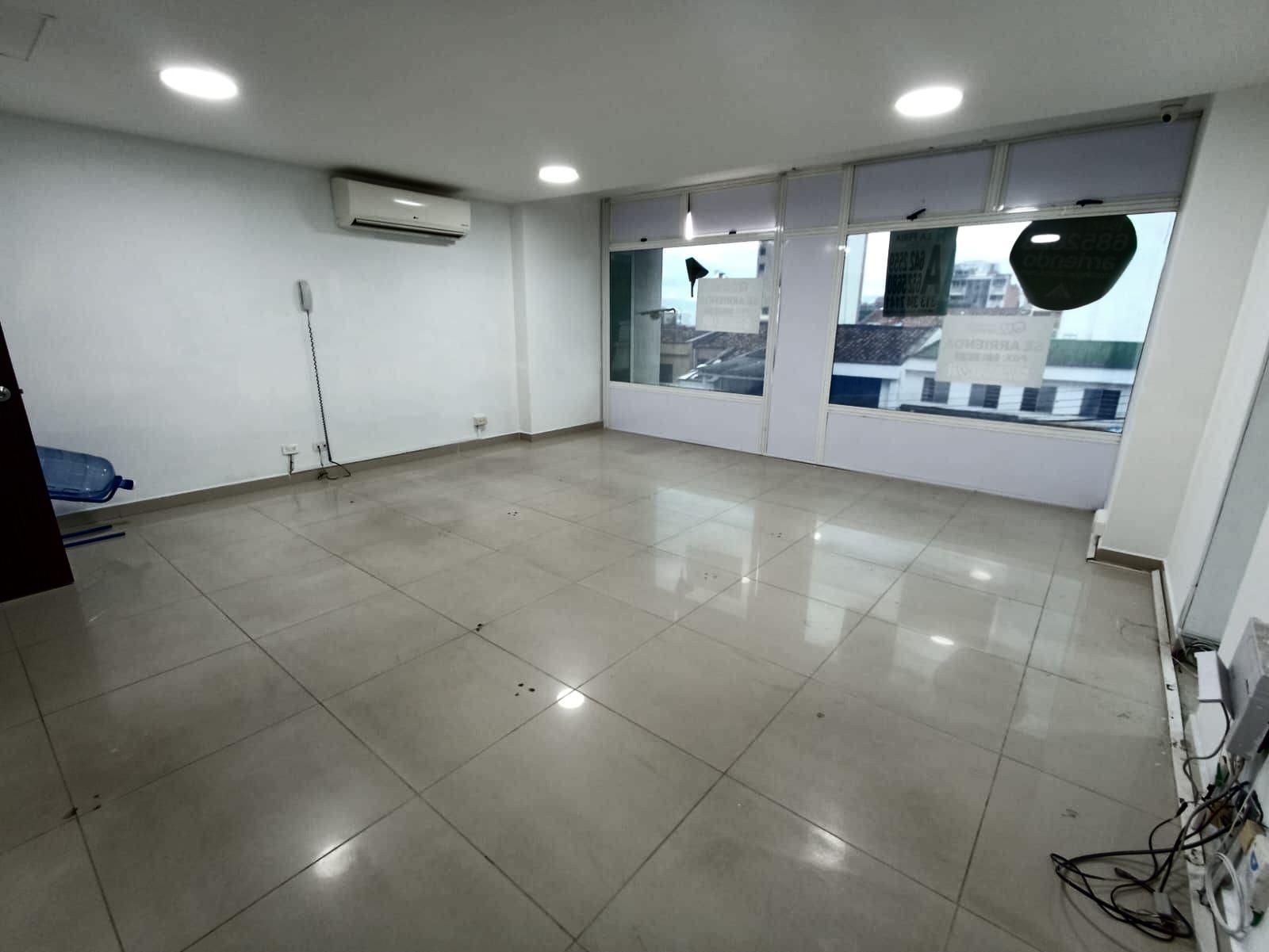 Oficina en arriendo o venta Santander Bucaramanga Cabecera Del Llano 35 m2 Habitaciones 0 Baños 0 Garajes 1 Precio venta $320000000 Precio arriendo $1852000