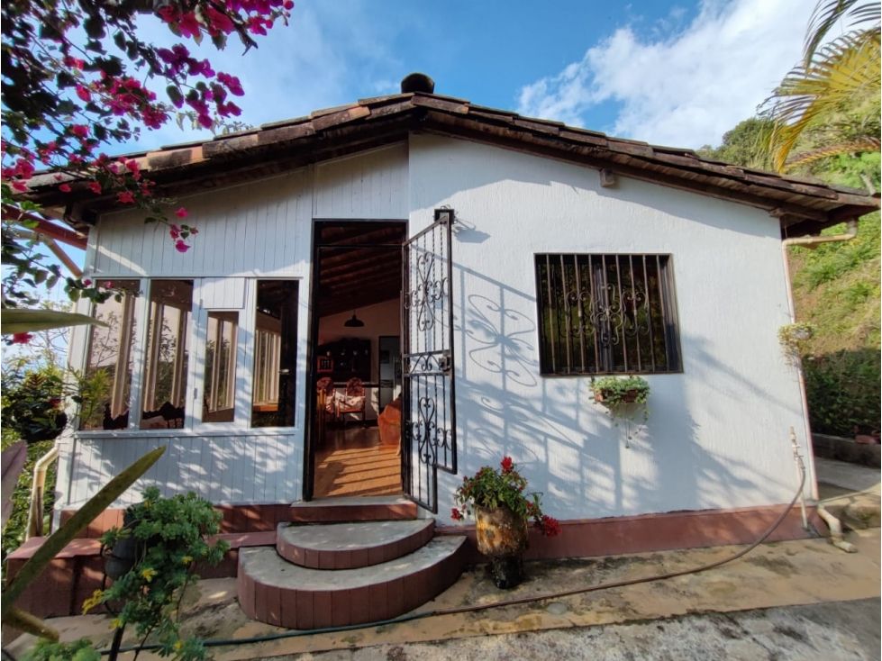 Finca en venta Antioquia Medellín Medellín 95 m2 Habitaciones 4 Baños 4 Garajes 1 Precio $320000000