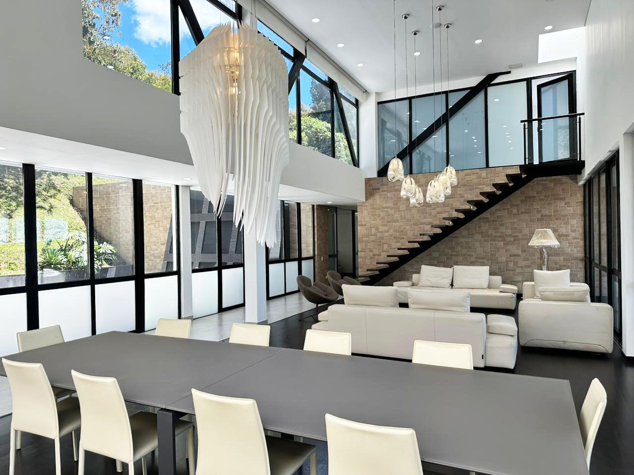 Casa en arriendo o venta Antioquia Rionegro Santa Ana 850 m2 Habitaciones 4 Baños 15 Garajes 7 Precio venta $5200000000 Precio arriendo $50800000