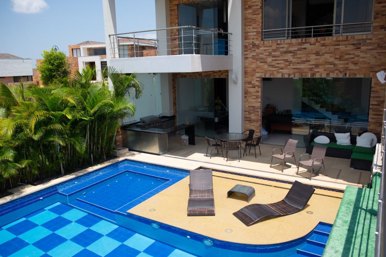 Casa en venta Santander Floridablanca Ruitoque 970 m2 Habitaciones 4 Baños 9 Garajes 5 Precio $5200000000