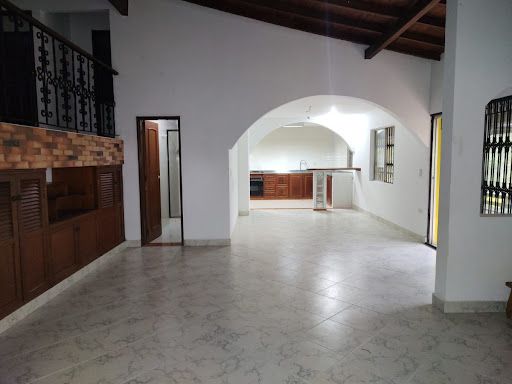 Finca en venta Antioquia Sabaneta Entre Amigos 400 m2 Habitaciones 5 Baños 6 Garajes 4 Precio $1550000000