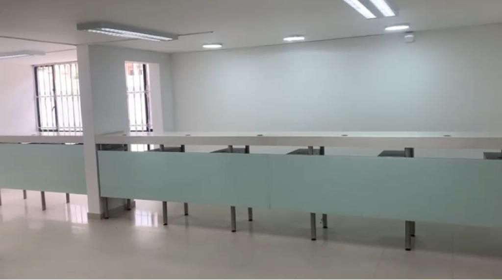 Casa en arriendo o venta Cundinamarca Bogotá Santa Barbara Occidental 1200 m2 Habitaciones 8 Baños 21 Garajes 1 Precio venta $7500000000 Precio arriendo $40000000