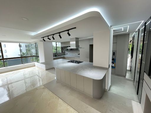 Apartamento en venta Antioquia Medellín El Poblado 278 m2 Habitaciones 5 Baños 8 Garajes 4 Precio $1850000000