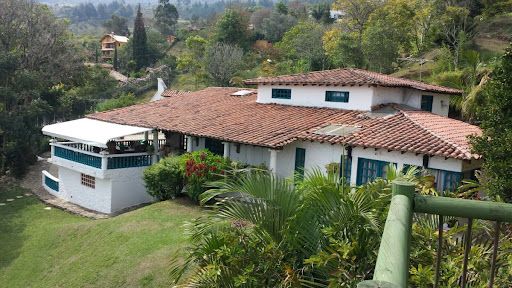 Finca en venta Antioquia Copacabana Otros 950 m2 Habitaciones 7 Baños 13 Garajes 12 Precio $2250000000