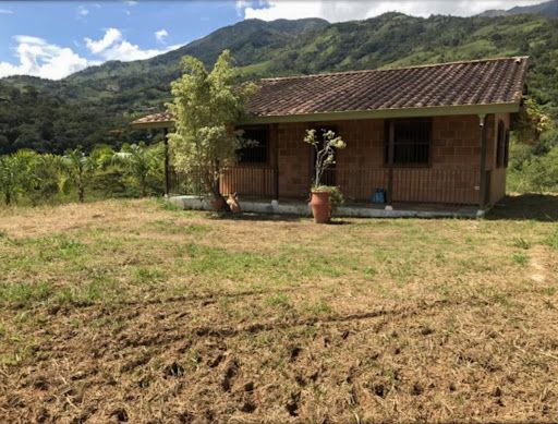 Lote en venta Antioquia Barbosa Barbosa 22120 m2 Habitaciones 0 Baños 2 Garajes 2 Precio $800000000