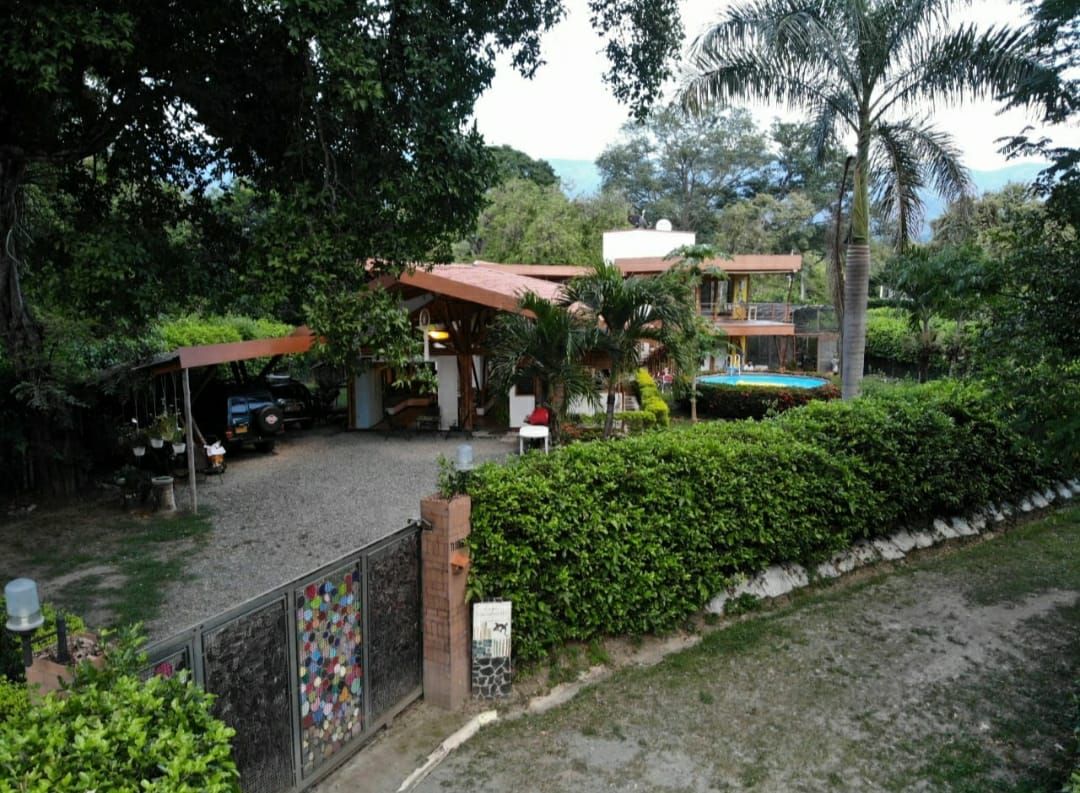 Finca en venta Antioquia Sopetrán Sopetran 250 m2 Habitaciones 4 Baños 4 Garajes 4 Precio $1050000000