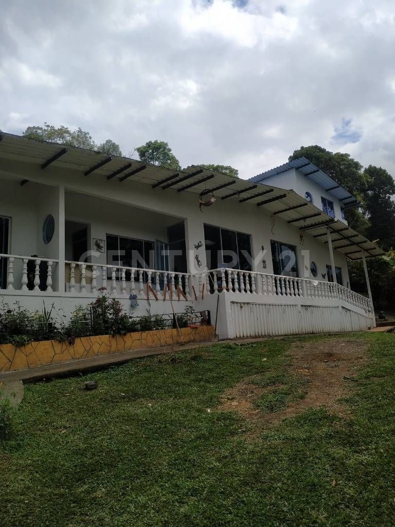 Finca en venta Cundinamarca San Francisco San Francisco 6400 m2 Habitaciones 7 Baños 5 Garajes 10 Precio $980000000