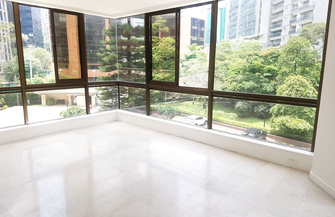 Apartamento en arriendo Antioquia Medellín La Aguacatala 90 m2 Habitaciones 2 Baños 4 Garajes 2 Precio $3650000
