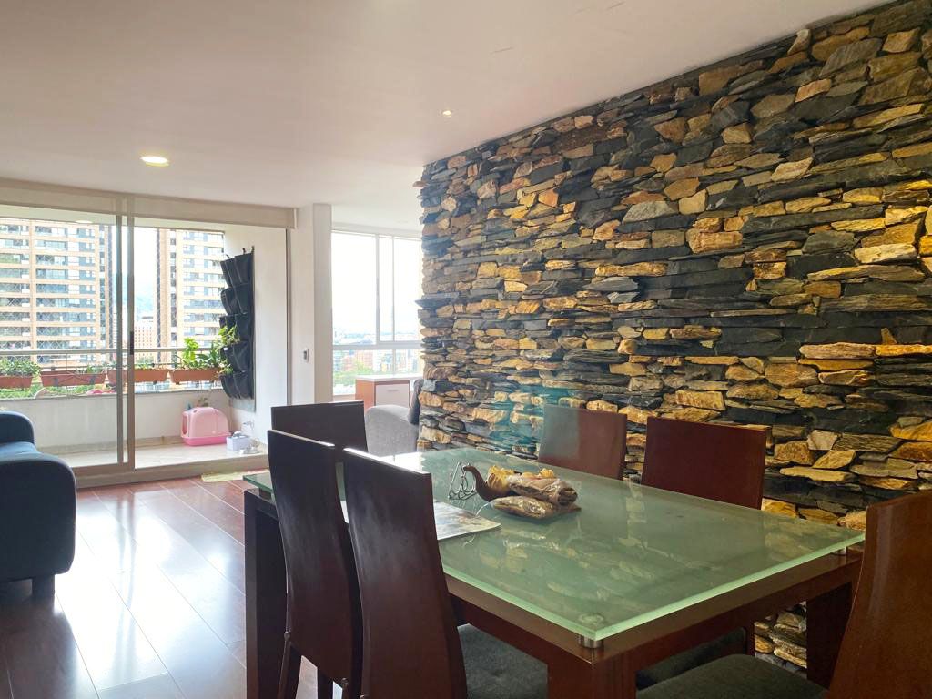 Apartamento en arriendo o venta Antioquia Medellín Castropol 116 m2 Habitaciones 3 Baños 2 Garajes 2 Precio venta $930000000 Precio arriendo $4700000