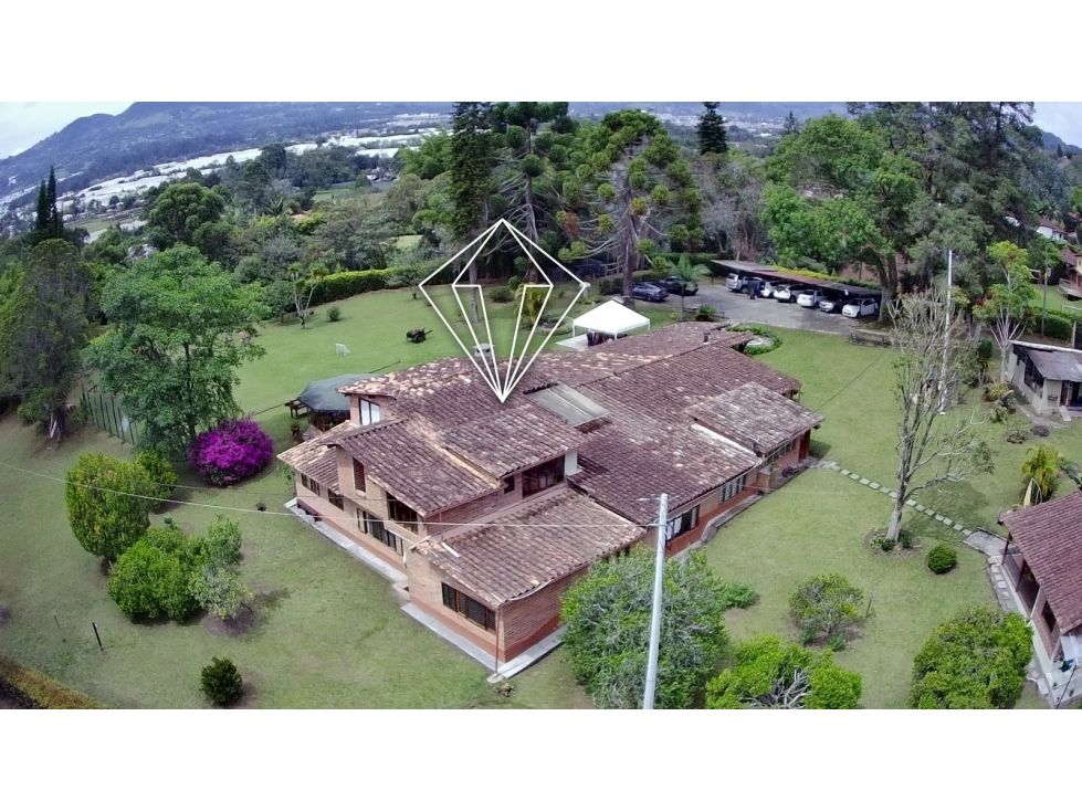 Finca en venta Antioquia La Ceja La Ceja 620 m2 Habitaciones 16 Baños 17 Garajes 10 Precio $6950000000
