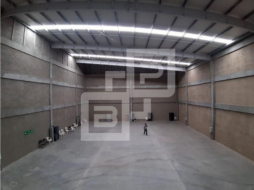 Bodega en arriendo Antioquia Girardota Girardota 898 m2 Habitaciones 0 Baños 2 Garajes 5 Precio $19800000