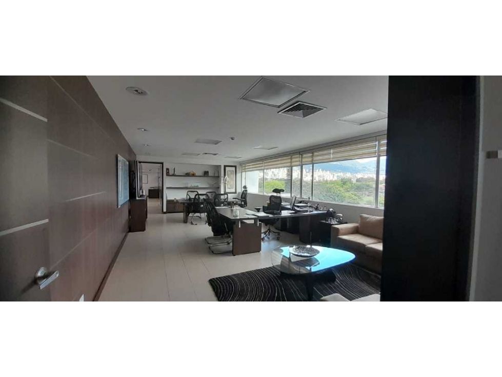 Oficina en arriendo o venta Antioquia Medellín Aeroparque Juan Pablo Ii 764 m2 Habitaciones 0 Baños 21 Garajes 24 Precio venta $4900000000 Precio arriendo $45200000