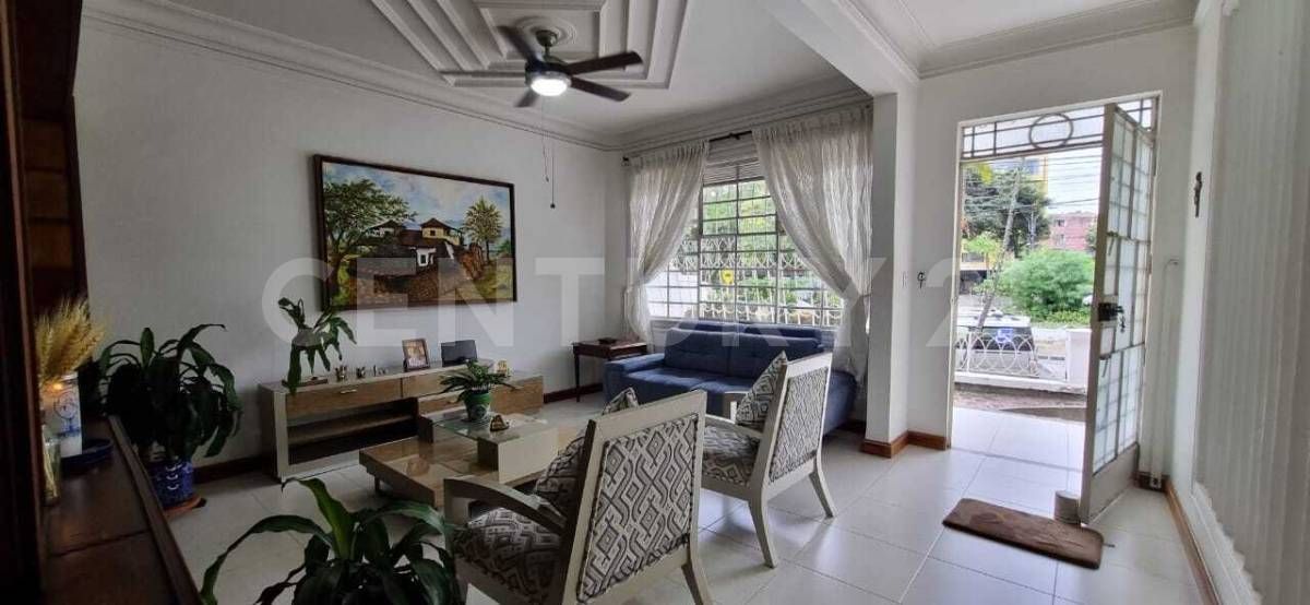 Casa en venta Valle Del Cauca Cali San Fernando Viejo 325 m2 Habitaciones 6 Baños 4 Garajes 1 Precio $750000000