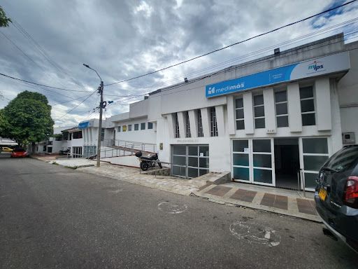 Casa en venta Huila Neiva Quirinal 285 m2 Habitaciones 24 Baños 17 Garajes 1 Precio $750000000