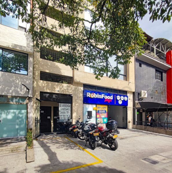 Oficina en arriendo Antioquia Medellín Estadio 25 m2 Habitaciones 0 Baños 1 Garajes 0 Precio $2550000