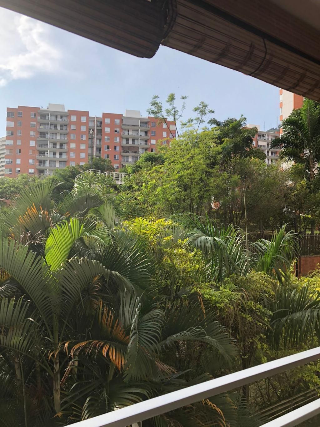 Apartamento en venta Valle Del Cauca Cali Juanambú 166 m2 Habitaciones 3 Baños 6 Garajes 3 Precio $850000000