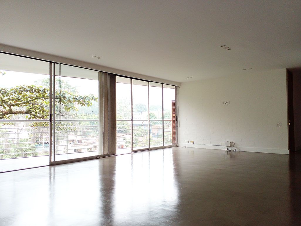 Apartamento en arriendo Antioquia Envigado La Frontera 145 m2 Habitaciones 2 Baños 4 Garajes 3 Precio $7500000