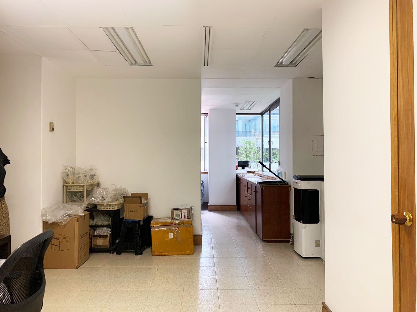 Consultorio en venta Antioquia Medellín Patio Bonito 41 m2 Habitaciones 0 Baños 2 Garajes 2 Precio $300000000