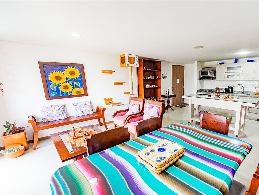 Apartamento en venta Antioquia Envigado Zona Centro 86 m2 Habitaciones 3 Baños 2 Garajes 2 Precio $620000000