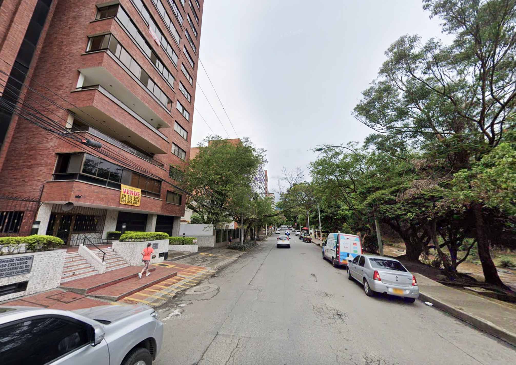 Apartamento en venta Valle Del Cauca Cali Santa Teresita 303 m2 Habitaciones 3 Baños 8 Garajes 4 Precio $850000000