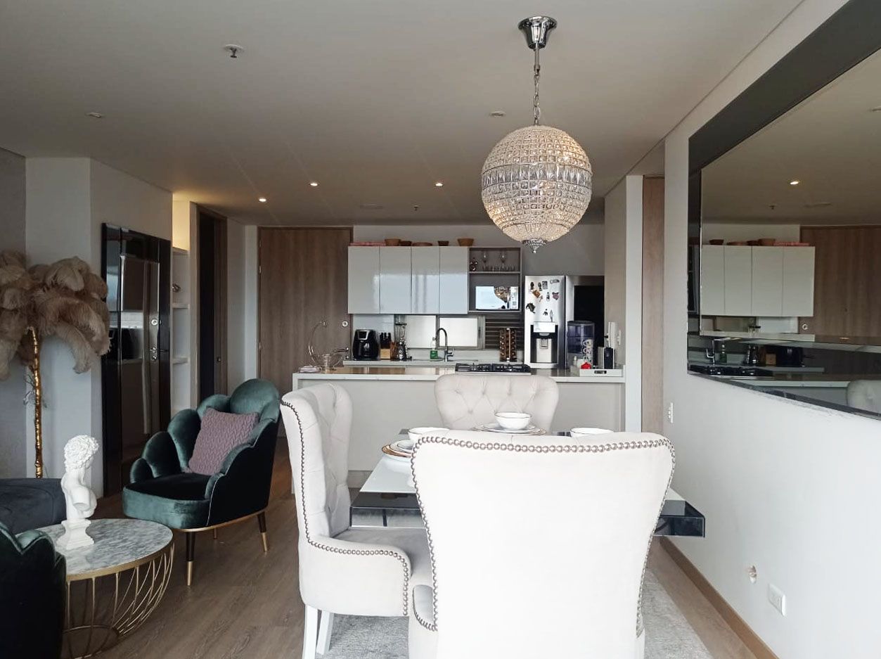 Apartamento en arriendo Antioquia Medellín Alejandria 102 m2 Habitaciones 2 Baños 4 Garajes 3 Precio $8700000