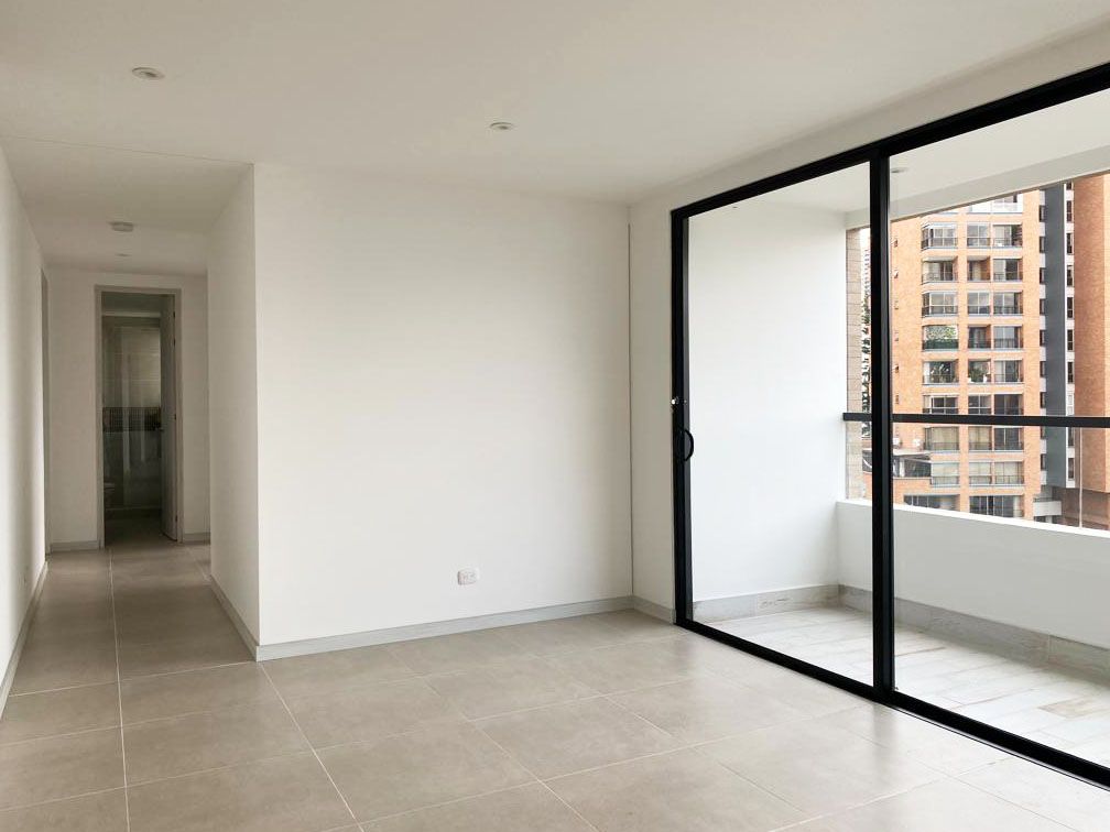 Apartamento en arriendo Antioquia Medellín Castropol 86 m2 Habitaciones 3 Baños 4 Garajes 3 Precio $5200000