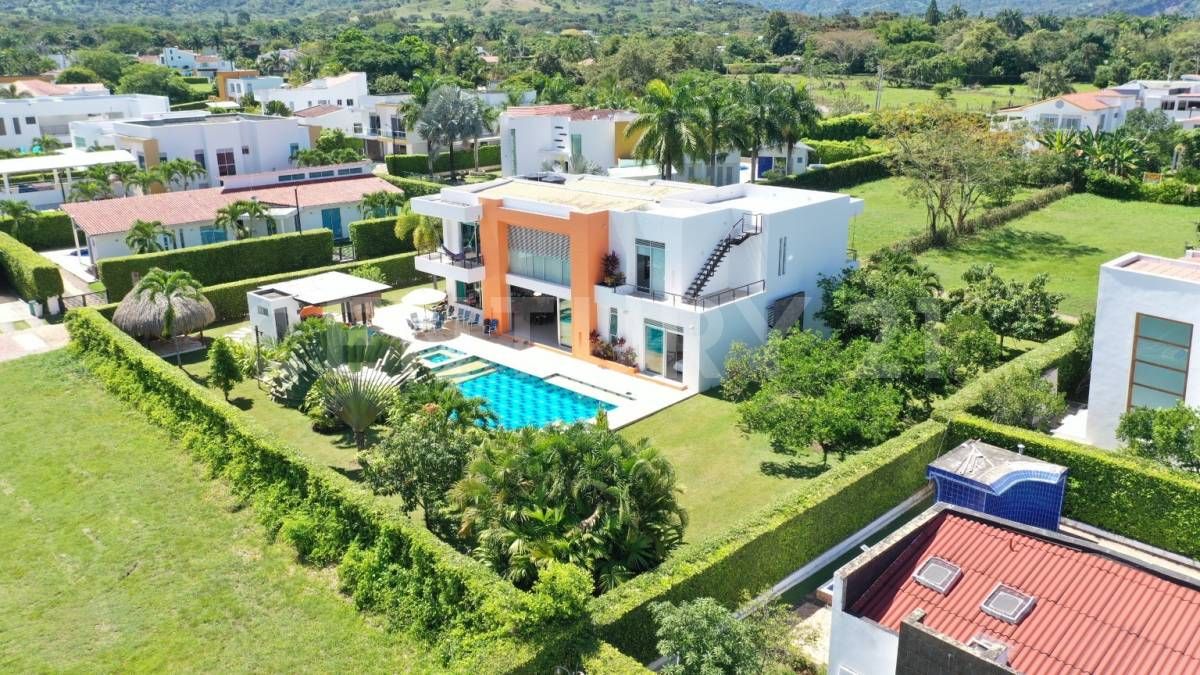 Casa en venta Cundinamarca Anapoima Anapoima 988 m2 Habitaciones 4 Baños 7 Garajes 5 Precio $2650000000