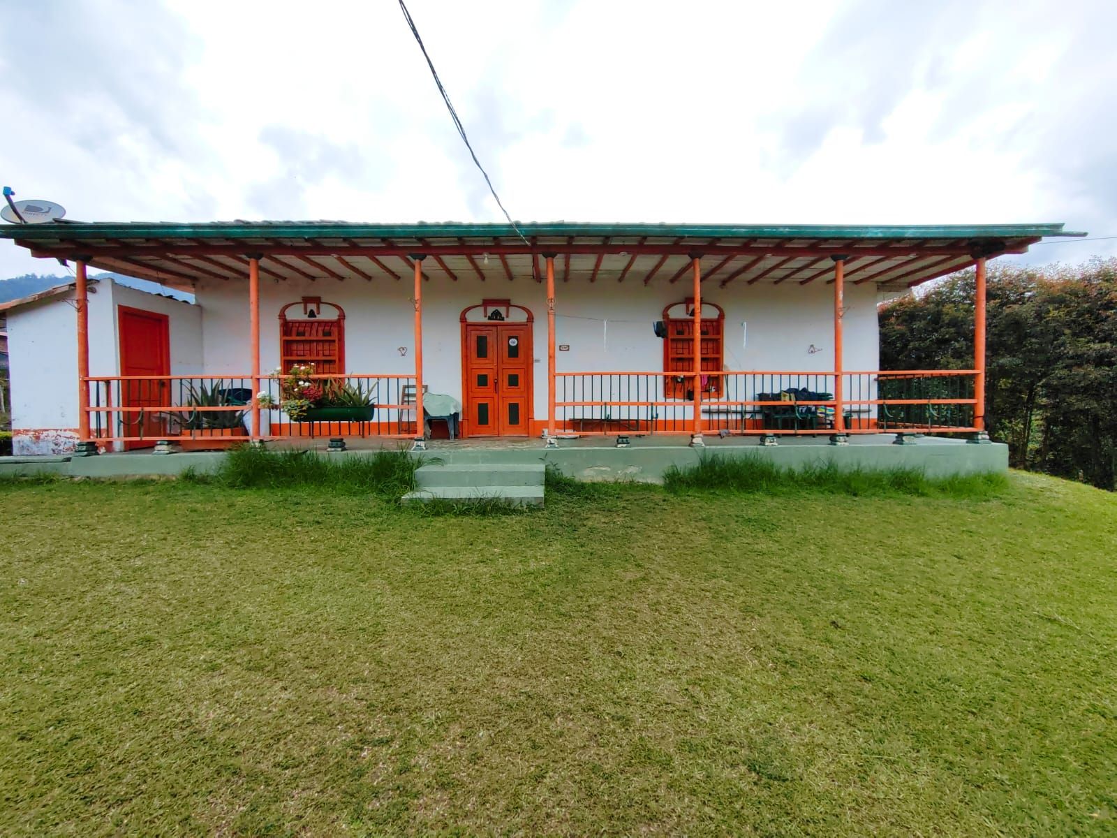 Casa Campestre en venta Antioquia El Carmen De Viboral El Carmen De Viboral 3494 m2 Habitaciones 3 Baños 2 Garajes 1 Precio $800000000