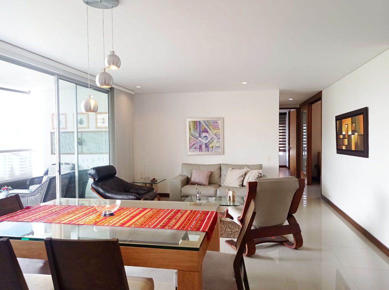 Apartamento en arriendo o venta Antioquia Medellín Las Lomas No2 137 m2 Habitaciones 2 Baños 4 Garajes 3 Precio venta $1200000000 Precio arriendo $7000000
