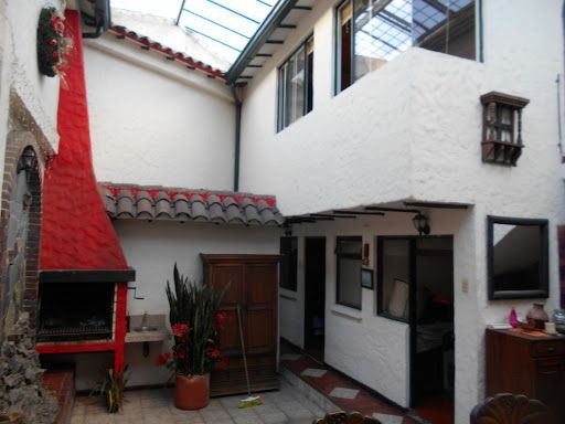 Casa en arriendo Cundinamarca Bogotá Polo Club 410 m2 Habitaciones 6 Baños 5 Garajes 1 Precio $7500000