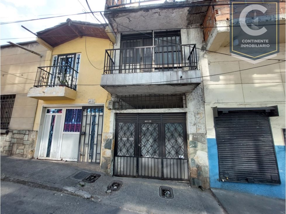 Edificio en venta Antioquia Medellín Bombona No1 258 m2 Habitaciones 18 Baños 10 Garajes 2 Precio $800000000