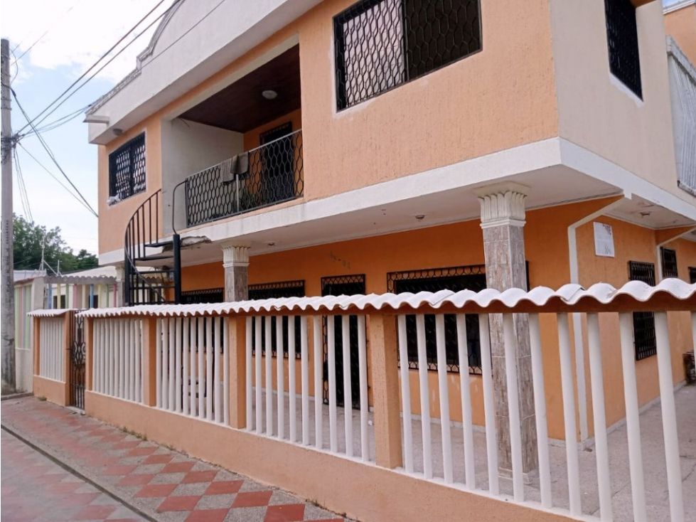 Casa en venta Atlántico Barranquilla Cevillar 220 m2 Habitaciones 9 Baños 6 Garajes 1 Precio $370000000