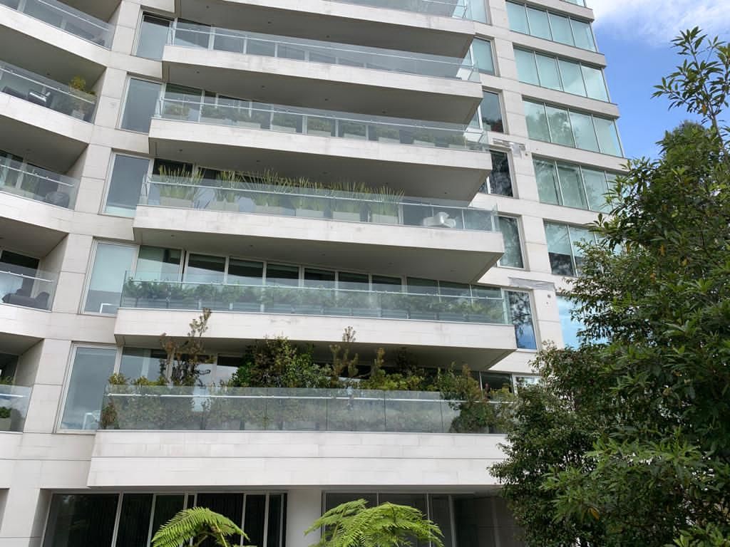 Apartamento en venta Cundinamarca Bogotá Los Rosales 363 m2 Habitaciones 3 Baños 6 Garajes 7 Precio $5900000000