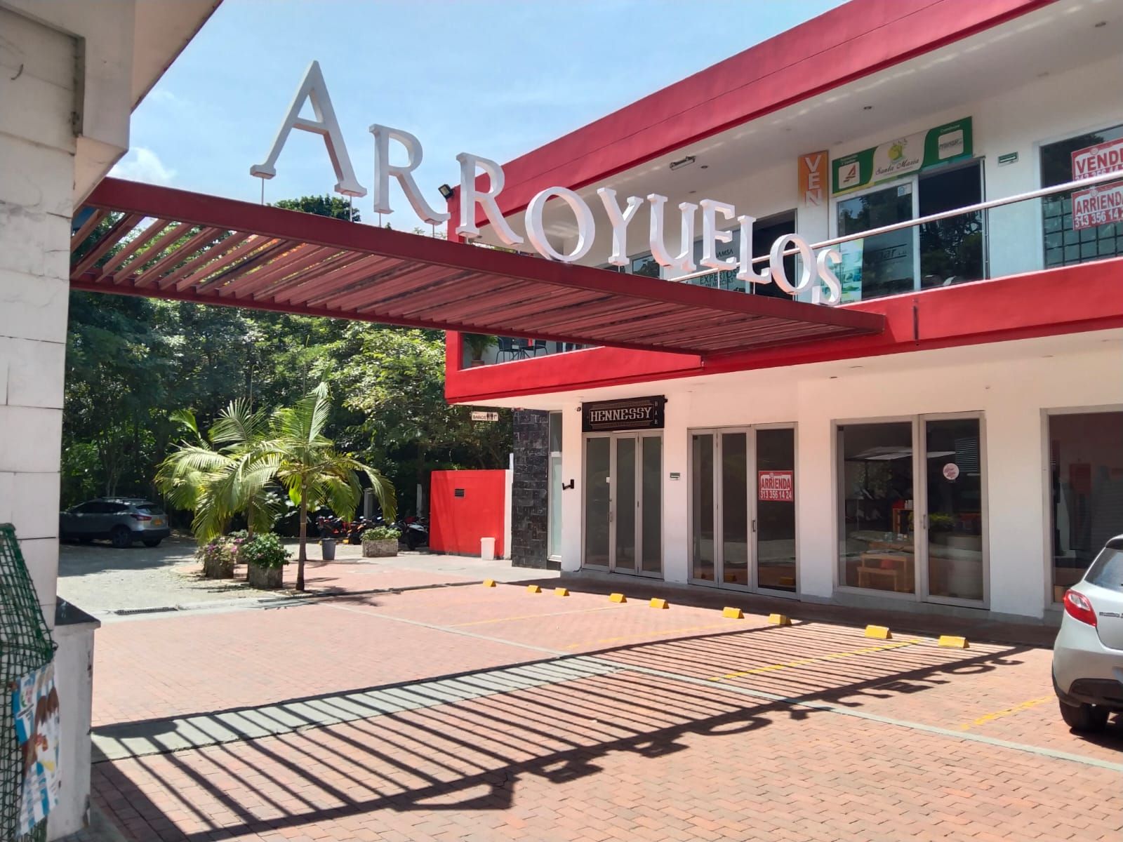 Local Comercial en arriendo Tolima Ibagué Cr Los Arroyuelos 18 m2 Habitaciones 1 Baños 10 Garajes 1 Precio $1200000