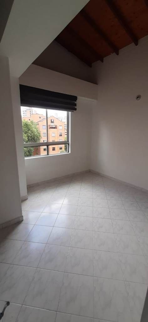 Apartamento en arriendo Antioquia Envigado Bosques De Zúñiga 90 m2 Habitaciones 3 Baños 2 Garajes 2 Precio $3100000
