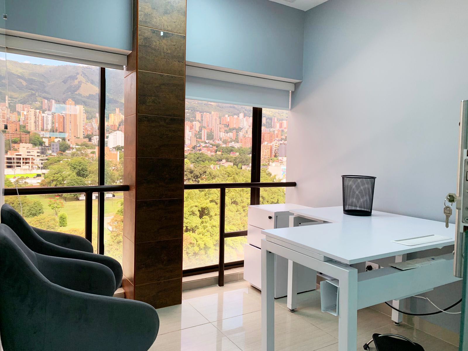 Oficina en arriendo Antioquia Medellín Patio Bonito 148 m2 Habitaciones 0 Baños 2 Garajes 1 Precio $9700000