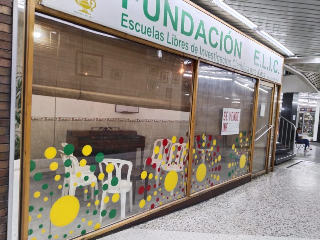 Local en arriendo o venta Cundinamarca Bogotá Chapinero Central 15 m2 Habitaciones 0 Baños 10 Garajes 1 Precio venta $80000000 Precio arriendo $940000