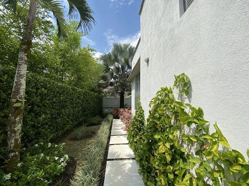 Casa en venta Valle Del Cauca Cali Condominio Rivera Campestre 250 m2 Habitaciones 3 Baños 5 Garajes 3 Precio $1400000000