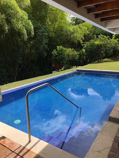 Casa en venta Risaralda Pereira Jose Antonio Galan 400 m2 Habitaciones 3 Baños 4 Garajes 7 Precio $1500000000