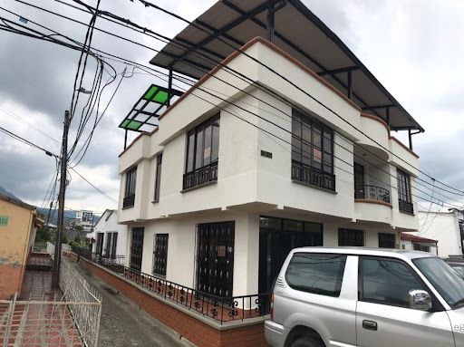 Casa en venta Risaralda Pereira La Palmera 355 m2 Habitaciones 5 Baños 6 Garajes 3 Precio $650000000