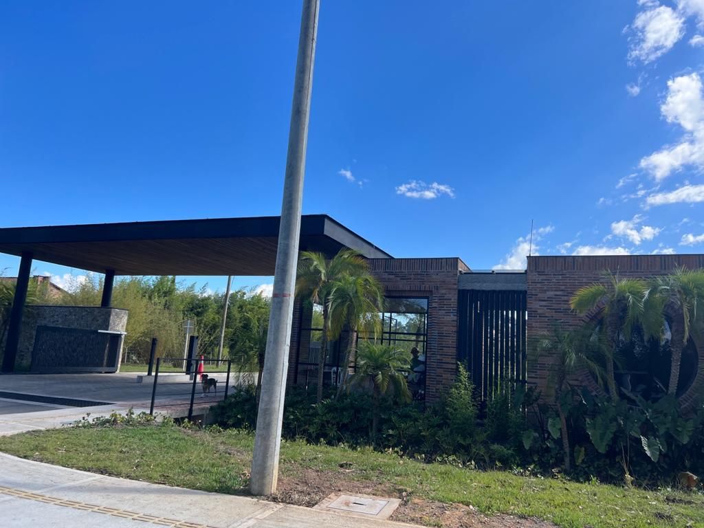 Lote en venta Antioquia Rionegro Rionegro 0 m2 Habitaciones 0 Baños 10 Garajes 1 Precio $1300000000