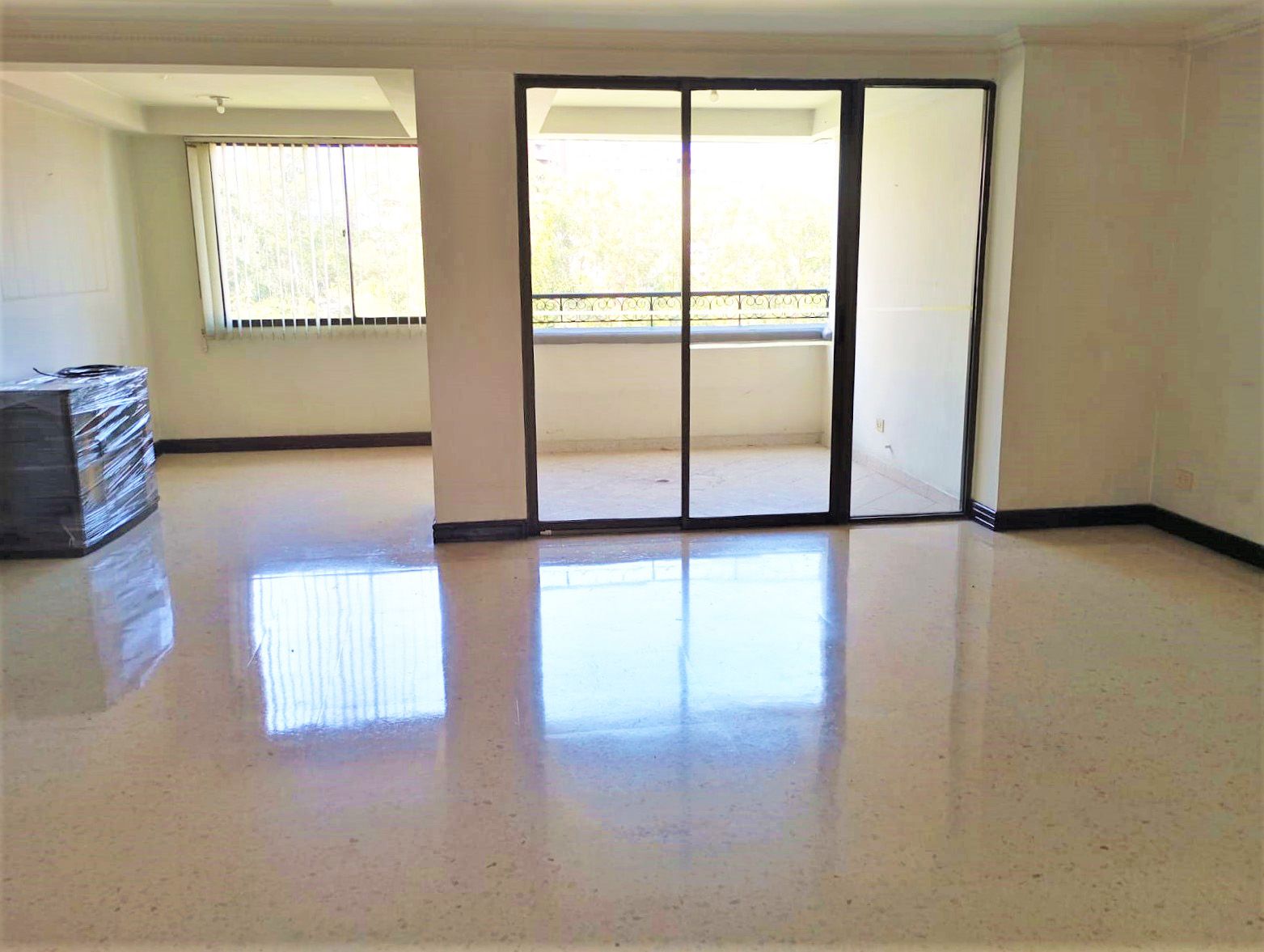 Apartamento en arriendo Antioquia Medellín El Tesoro 127 m2 Habitaciones 2 Baños 4 Garajes 3 Precio $5000000