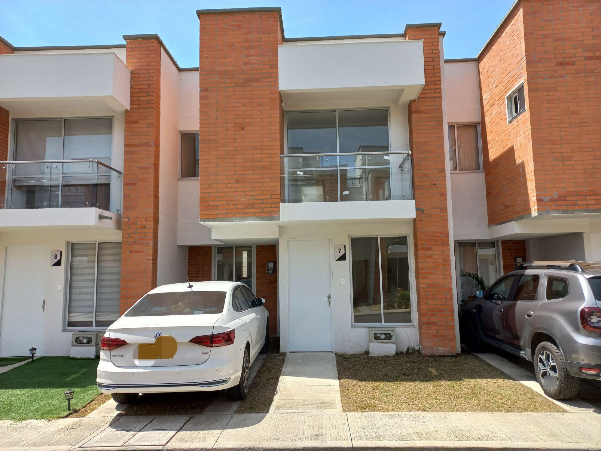 Casa en venta Risaralda Pereira Pereira 120 m2 Habitaciones 4 Baños 4 Garajes 2 Precio $398000000