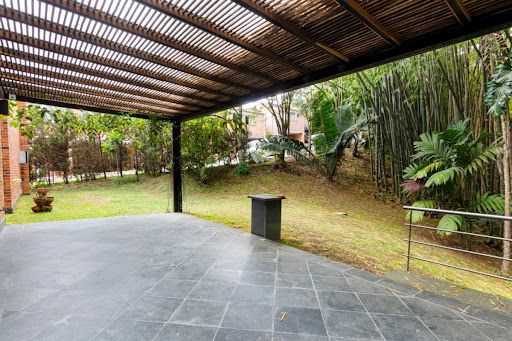 Casa en venta Antioquia Medellín El Tesoro 461 m2 Habitaciones 3 Baños 6 Garajes 3 Precio $2500000000