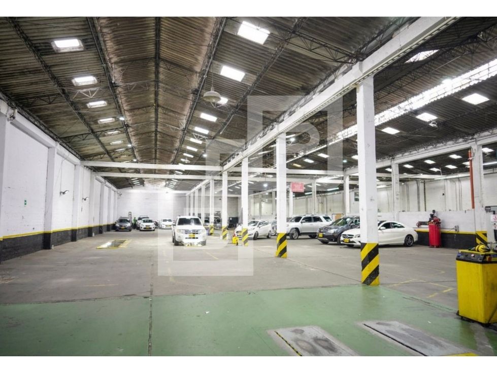 Bodega en venta Antioquia Medellín Perpetuo Socorro 2060 m2 Habitaciones 0 Baños 7 Garajes 0 Precio $13390000000