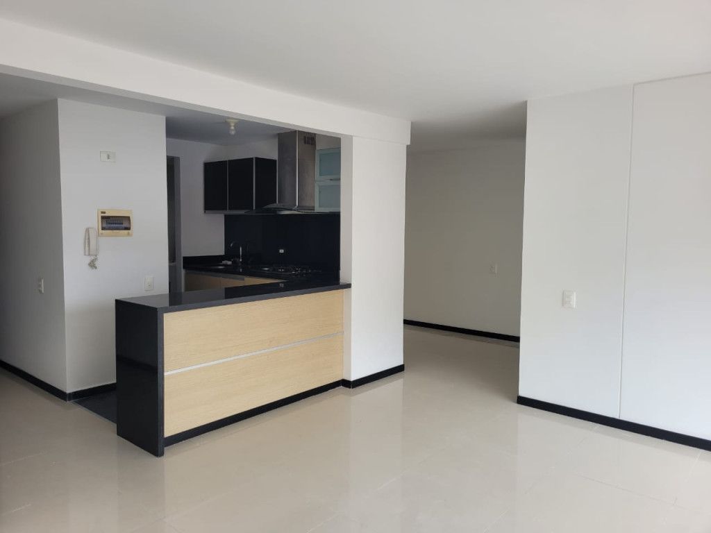Apartamento en arriendo Valle Del Cauca Cali Sucre 95 m2 Habitaciones 3 Baños 2 Garajes 2 Precio $2536000