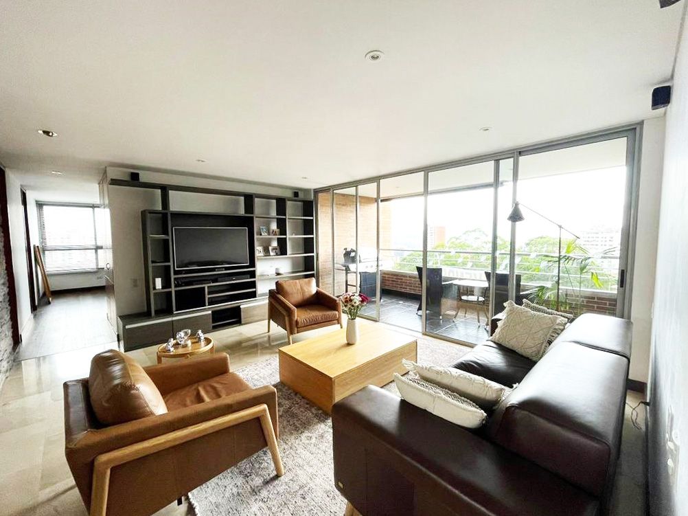 Apartamento en venta Antioquia Medellín El Tesoro 145 m2 Habitaciones 3 Baños 4 Garajes 3 Precio $1100000000