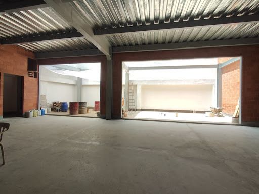 Local en arriendo Antioquia Medellín La Floresta 330 m2 Habitaciones 0 Baños 2 Garajes 0 Precio $20000000