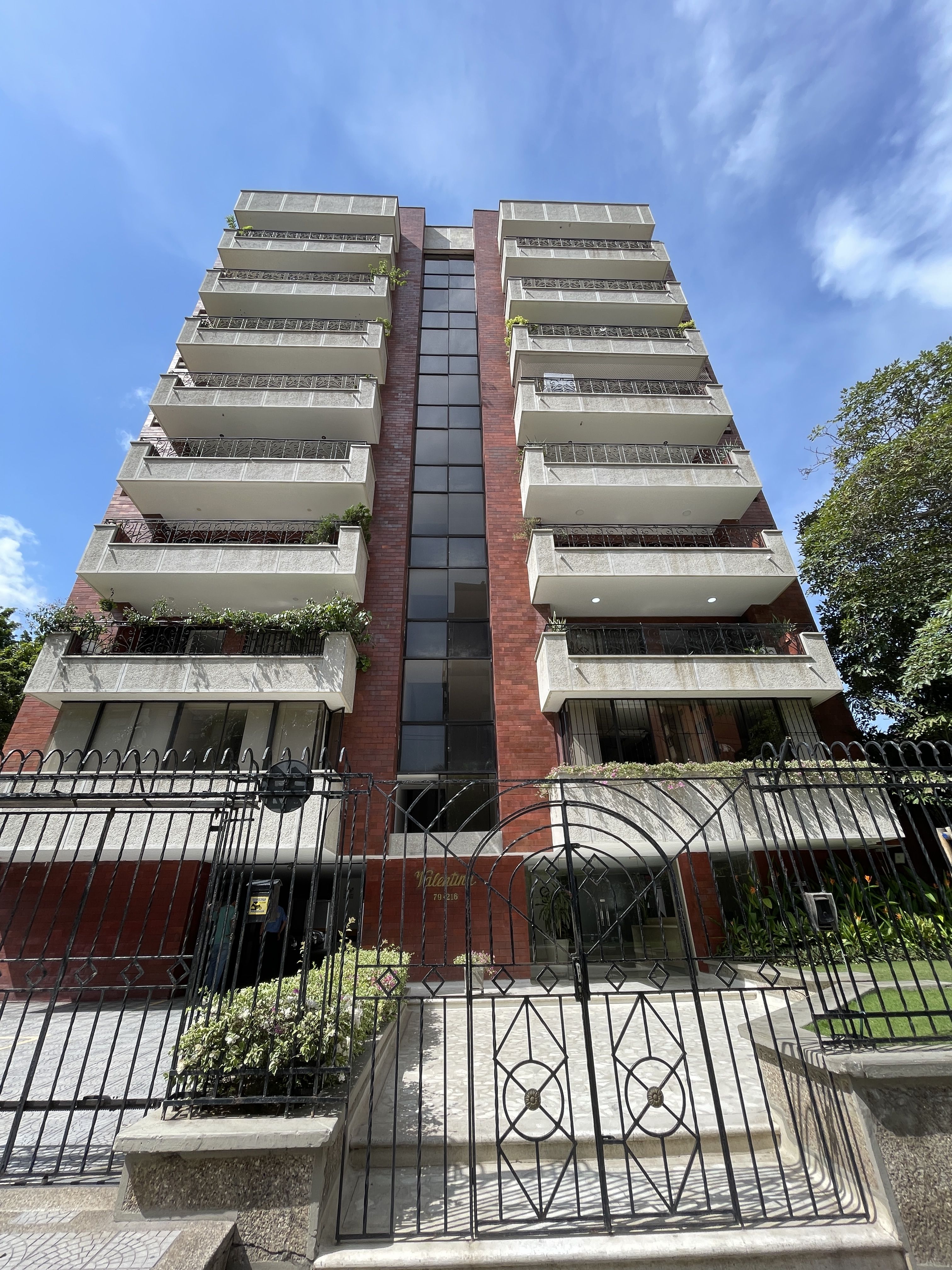 Apartamento en venta Atlántico Barranquilla Altos Del Prado 225 m2 Habitaciones 3 Baños 3 Garajes 2 Precio $700000000